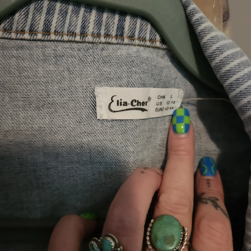 Jean Jacket - Picture 3 of 3